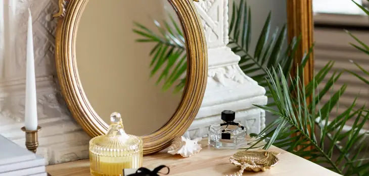 Dresuar Konsol Aynası: Girişten Salona Şıklığın Tamamlayıcısı